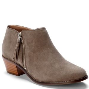 Vionic Joy Serena Ankle Boot with ConcealedOrthotic Arch Support